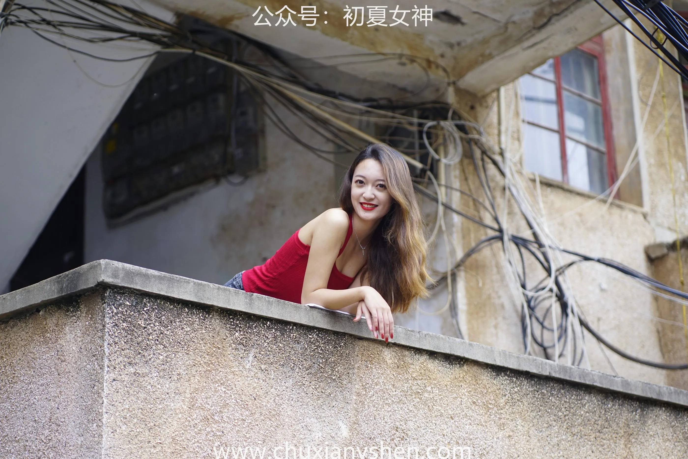 初夏女神 NO.045 依依 复古街头 [130P]插图1
